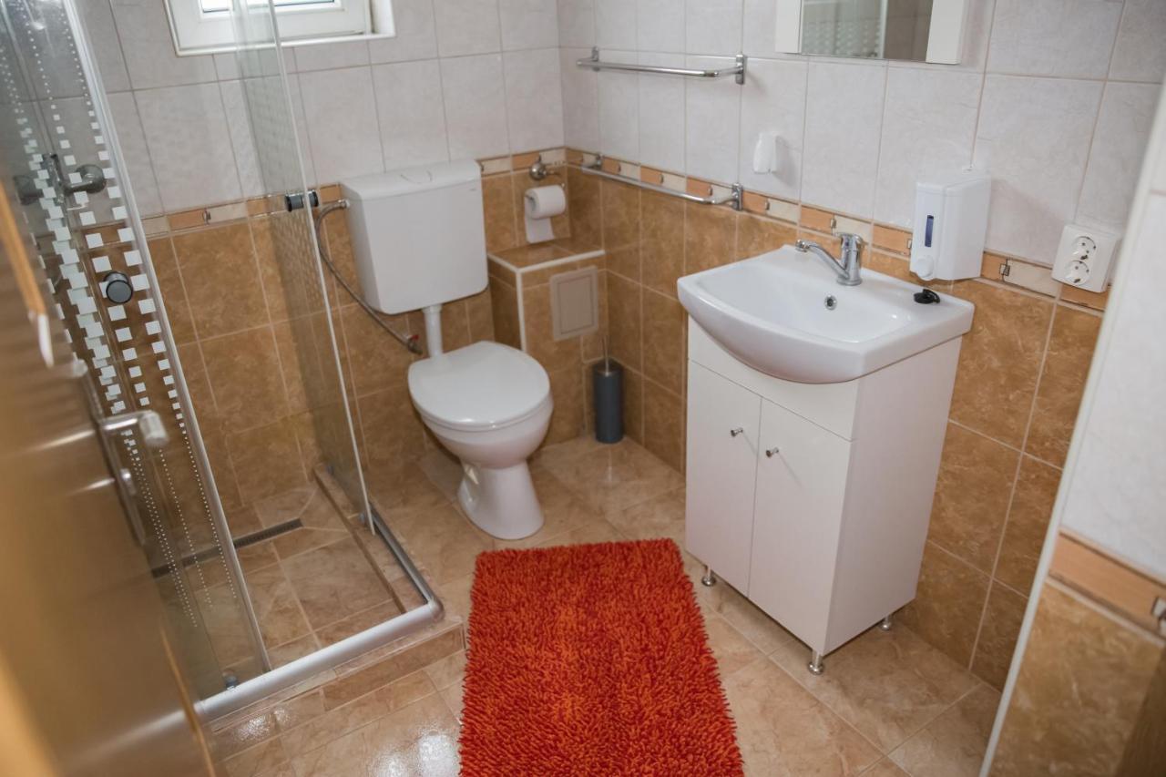 Apartament Beta Appartement Bistriţa Buitenkant foto